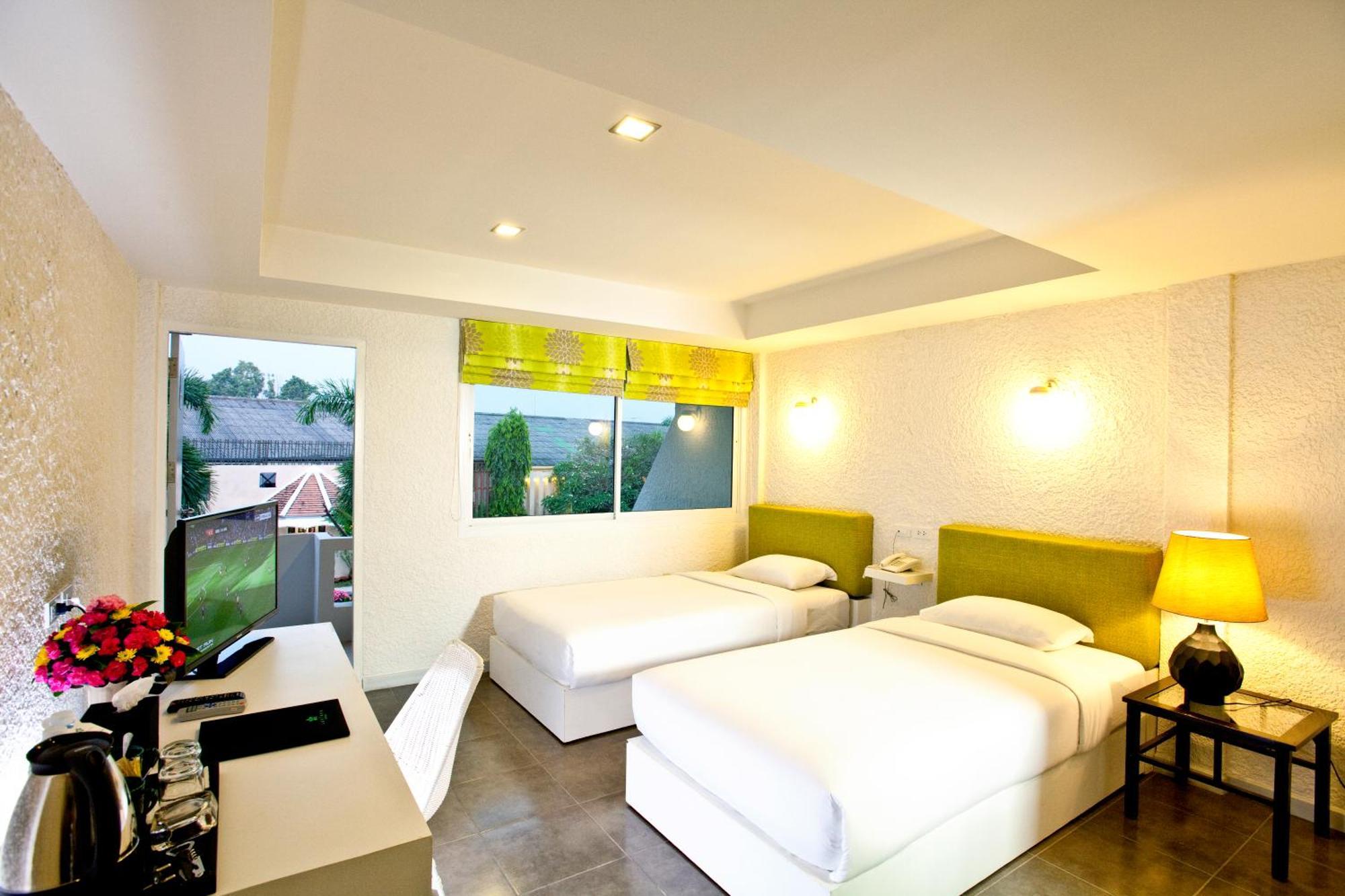 ลันตานา พัทยา โฮเต็ล  Hotel Pattaya ภายนอก รูปภาพ